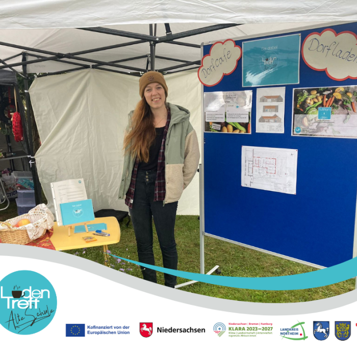 Infostand LadenTreff Alte Schule am 34. Hevener Drachenfest